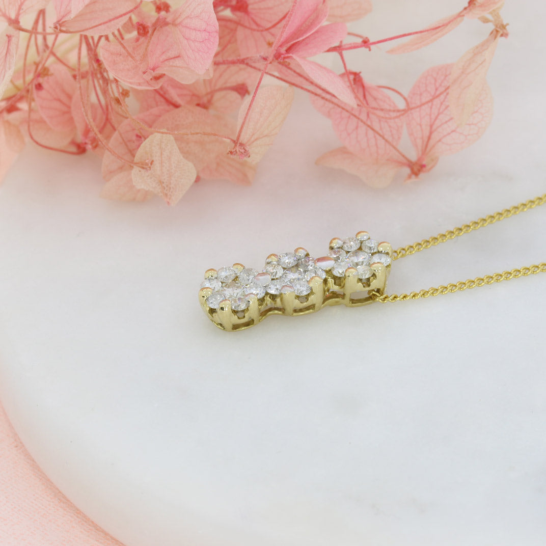 Pre Owned 18ct Gold Diamond Cluster Drop Pendant with 18" Chain
