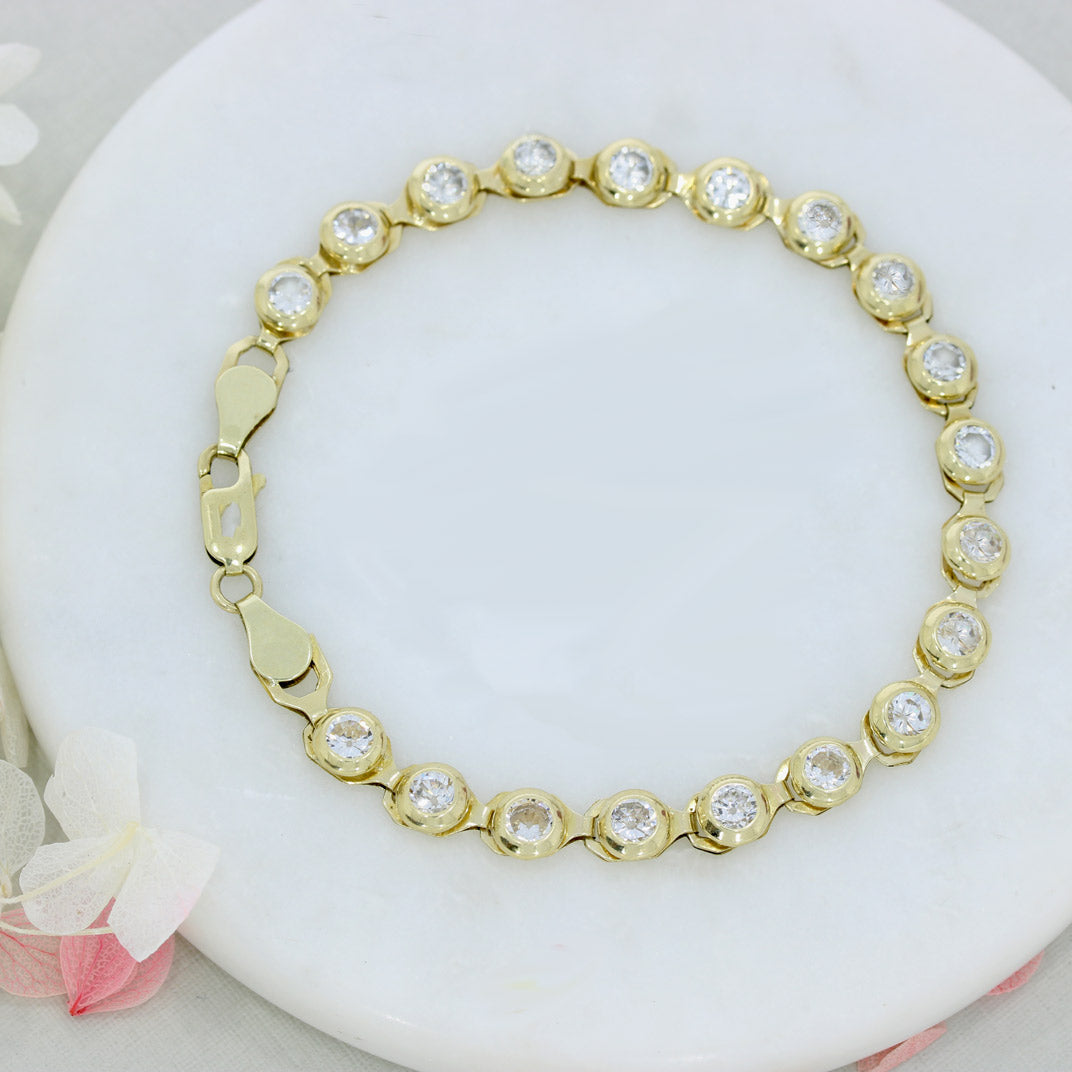 Pre Owned 9ct Yellow Gold Rubover Set CZ Bracelet
