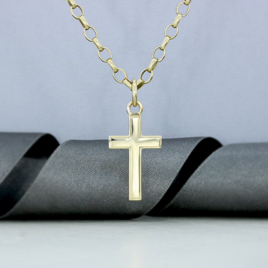 Pre Owned 9ct Yellow Gold Chunky Polished Cross on a 21" Belcher Chain