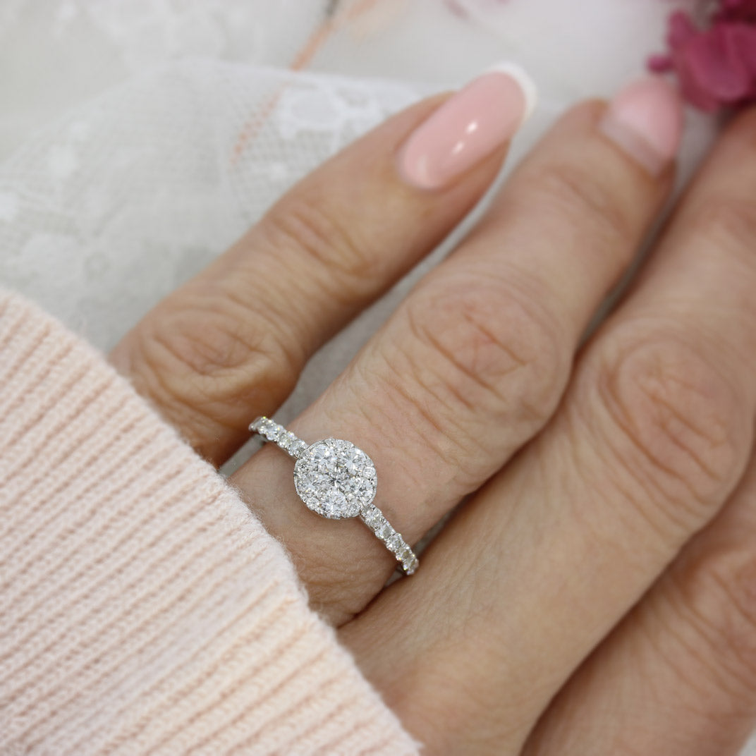 Pre Owned 18ct White Gold Diamond Cluster Ring 0.71ct