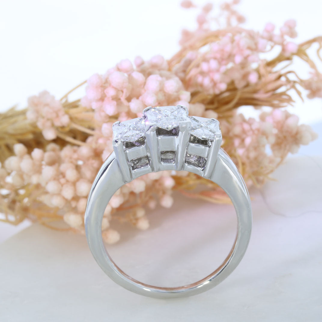 Pre Owned 14ct White Gold Illusion Set Diamond Dress Ring Approx 1.00ct
