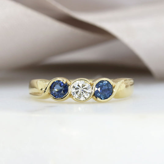 18ct Yellow Gold Sapphire & Diamond 3 Stone Ring