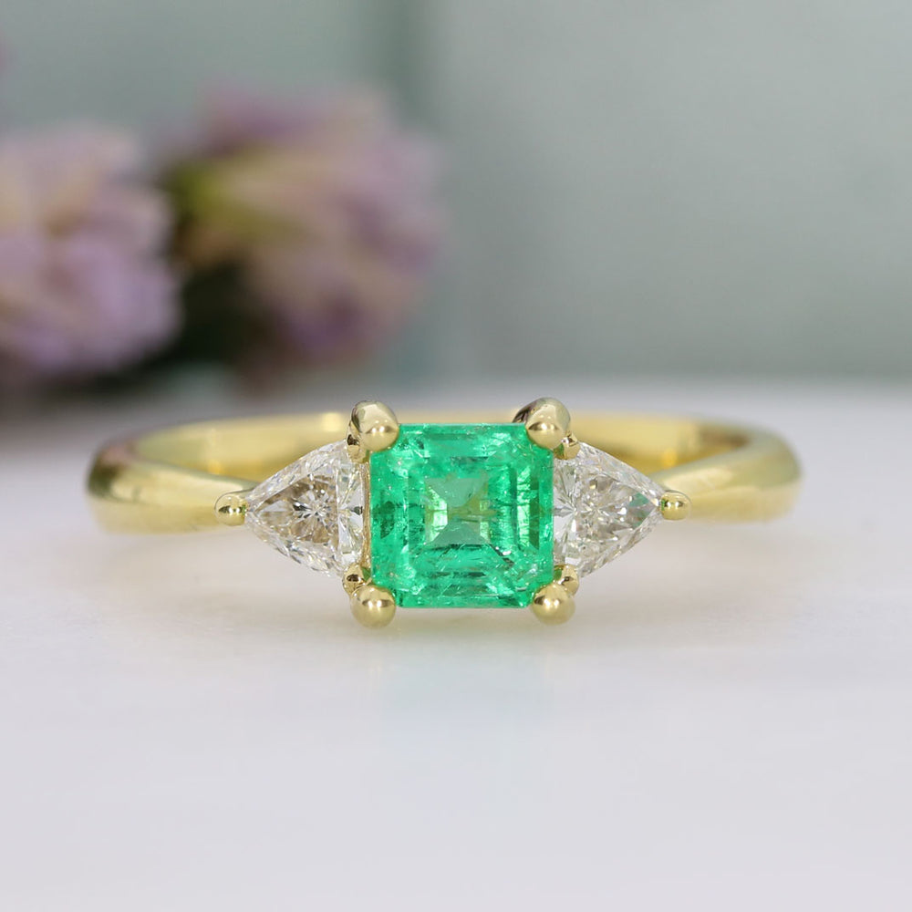 18ct Yellow Gold Square Cut Emerald & 2 Trillion Cut Diamond 3 Stone Ring