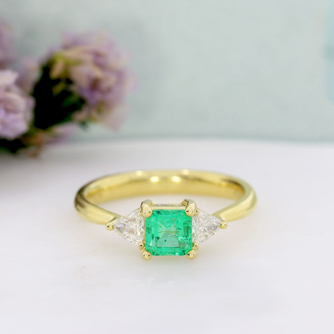 18ct Yellow Gold Square Cut Emerald & 2 Trillion Cut Diamond 3 Stone Ring