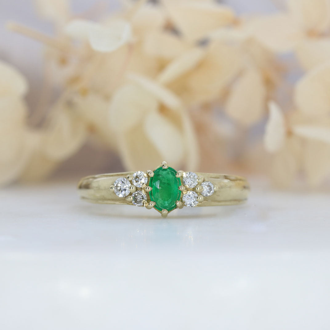 9ct Gold Oval Emerald & Diamonds Claw Set Ring