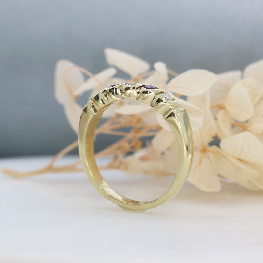 9ct Gold Ruby & Diamond 5 Stone Eternity Ring