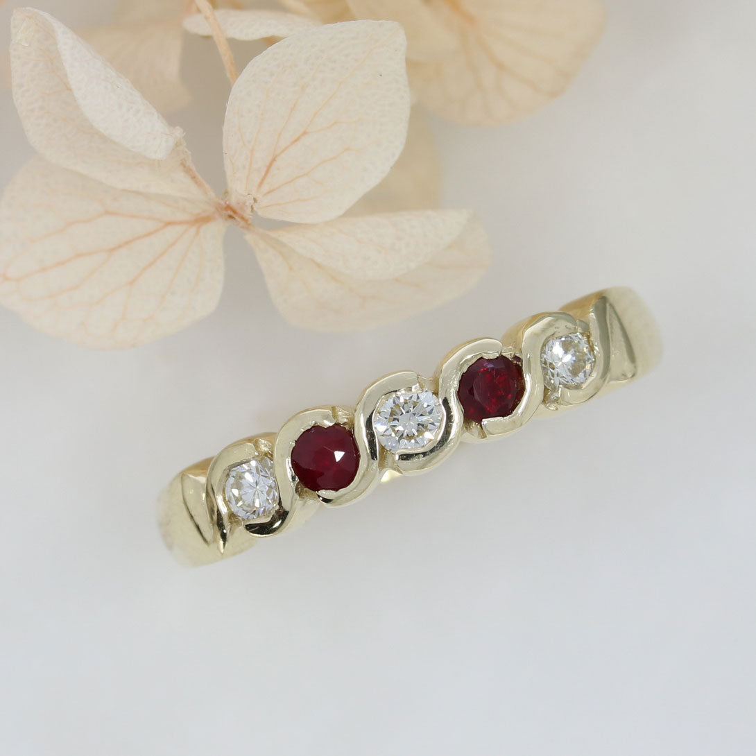 9ct Gold Ruby & Diamond 5 Stone Eternity Ring
