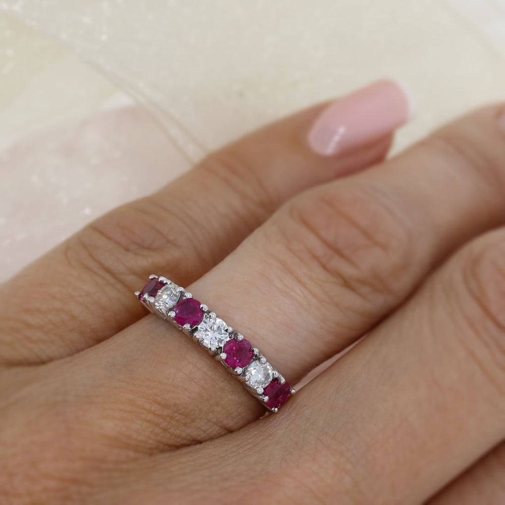 Pre Owned 18ct Yellow Gold Ruby & Diamond 7 Stone Ring