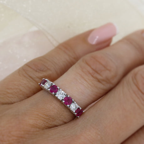 Pre Owned 18ct Yellow Gold Ruby & Diamond 7 Stone Ring