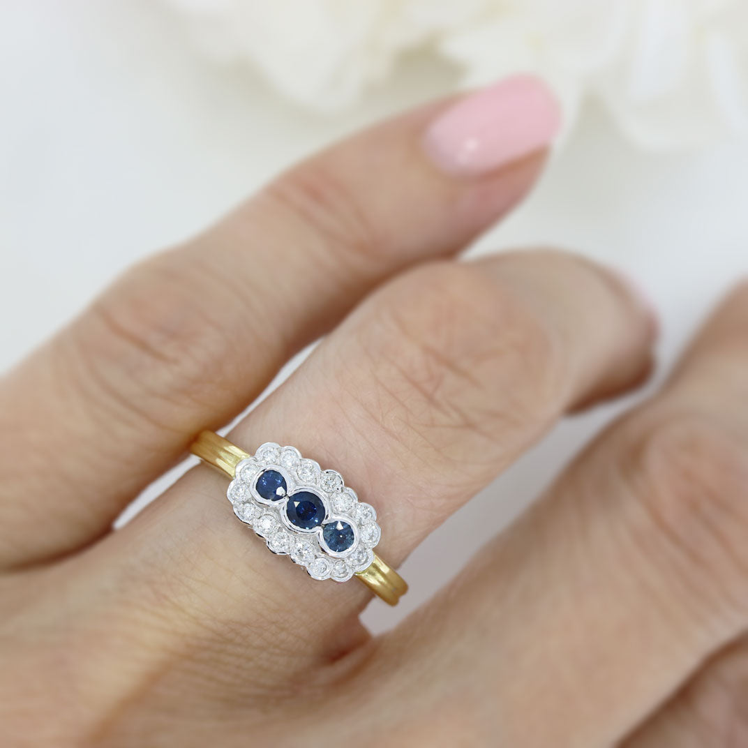 18ct Gold Sapphire & Diamond Fancy Cluster Ring