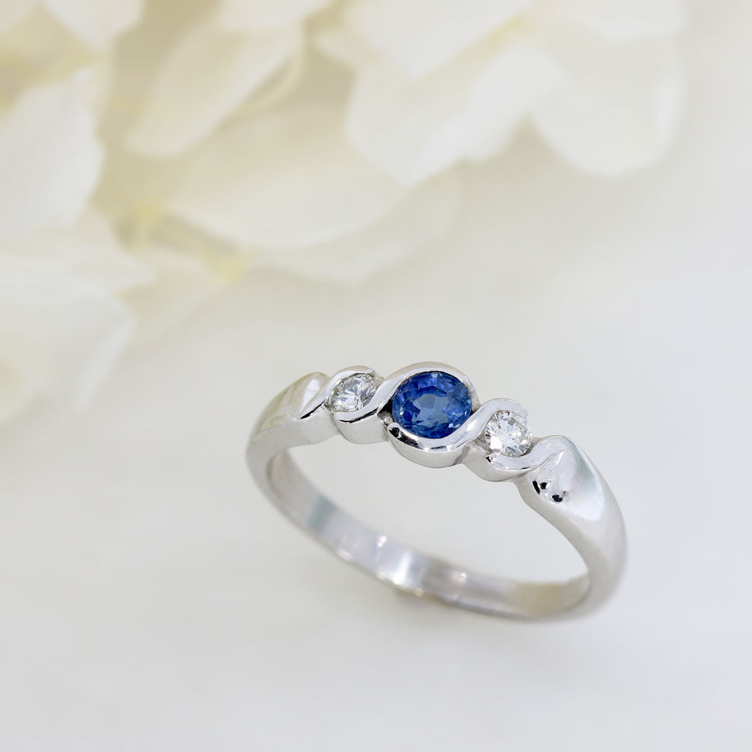 18ct White gold Sapphire & Diamond 3 Stone Ring