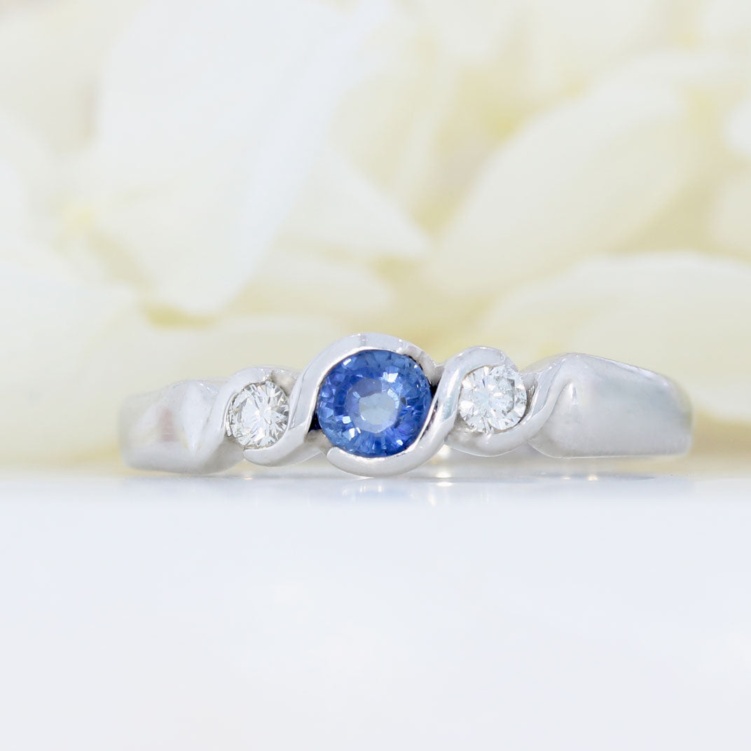 18ct White gold Sapphire & Diamond 3 Stone Ring