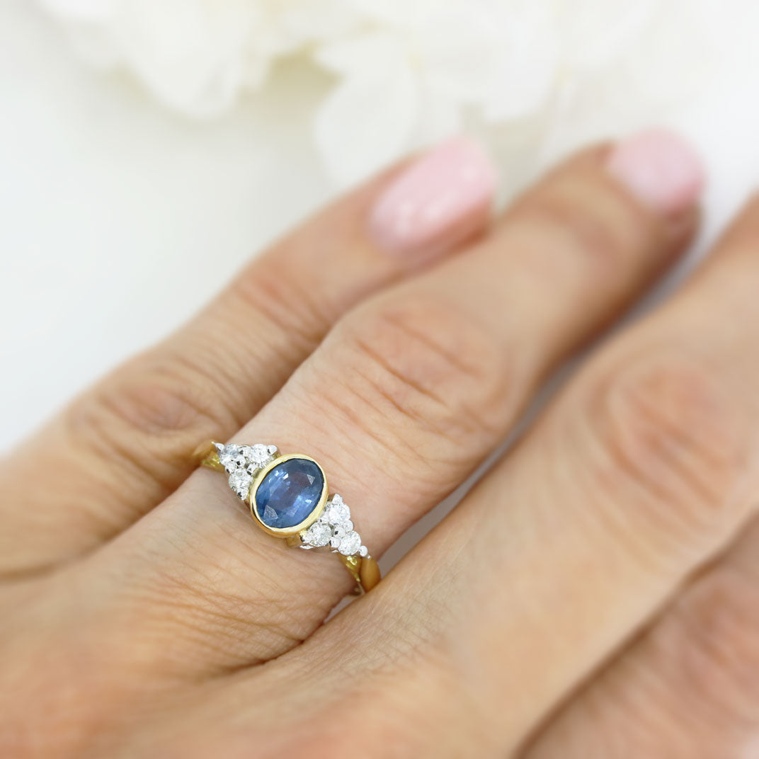 18ct Yellow & White Gold Sapphire & Diamond Fancy Ring