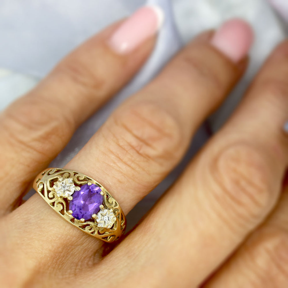 Pre Owned 9ct gold Amethyst and Diamond Antique Style Ring