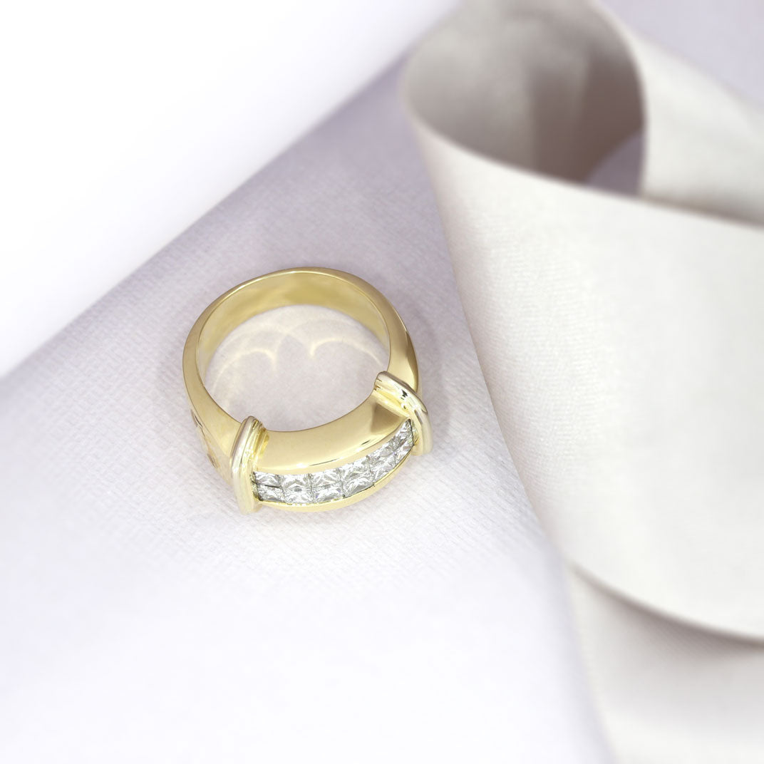 Pre Owned 18ct Gold Princess Cut Diamond Dress Ring Approx 1.50ct G-H SI1