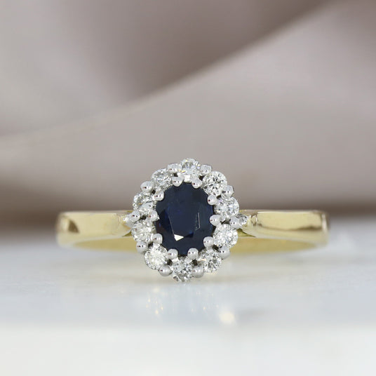 18ct Yellow Gold Sapphire & Diamond Cluster Ring