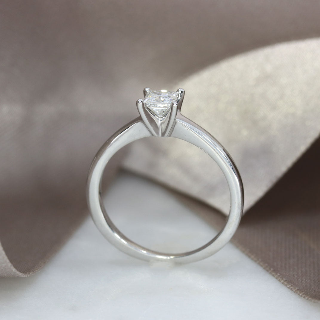 Pre Owned 18ct Princess Cut Diamond Solitaire Ring 0.33ct
