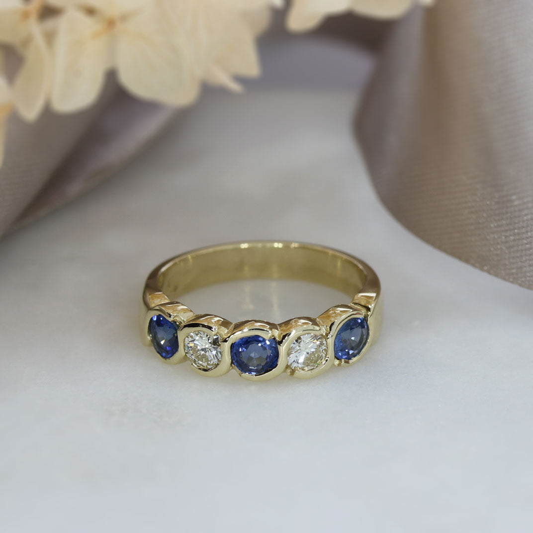 9ct Gold Sapphire & Diamond 5 Stone Ring