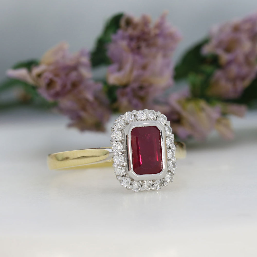 18ct Yellow Gold Ruby & Diamond Cluster Ring