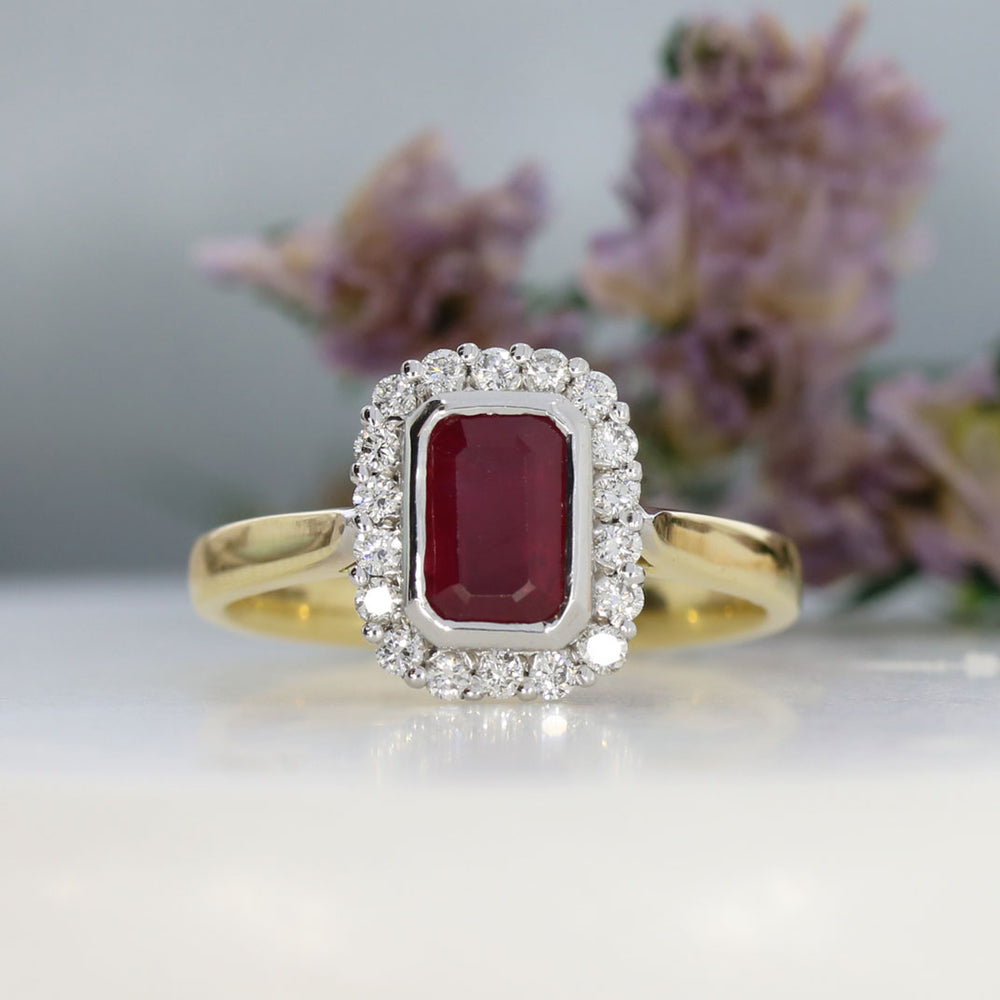 18ct Yellow Gold Ruby & Diamond Cluster Ring