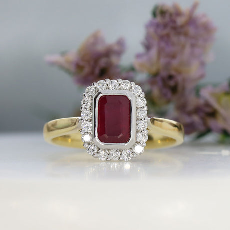 18ct Yellow Gold Ruby & Diamond Cluster Ring
