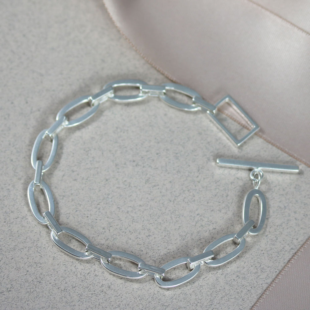 Silver Bracelet With T-Bar