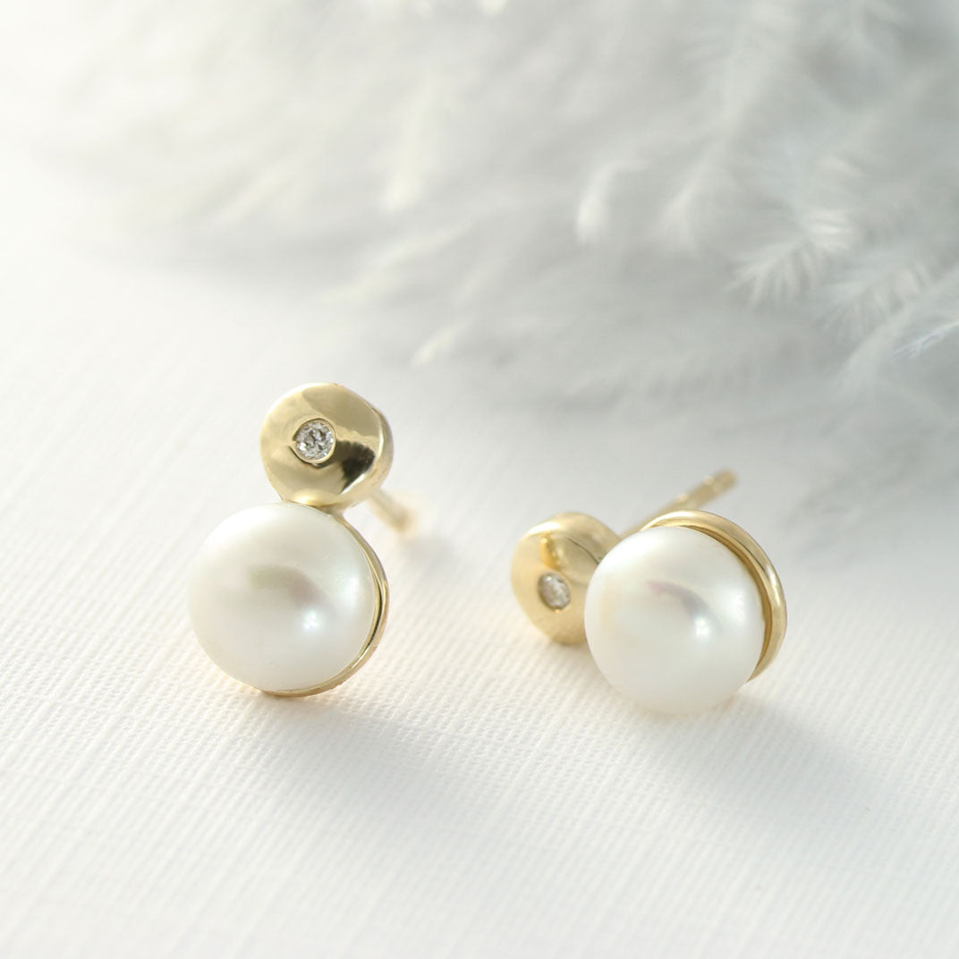 9ct Yellow Gold Pearl & Diamond Earrings