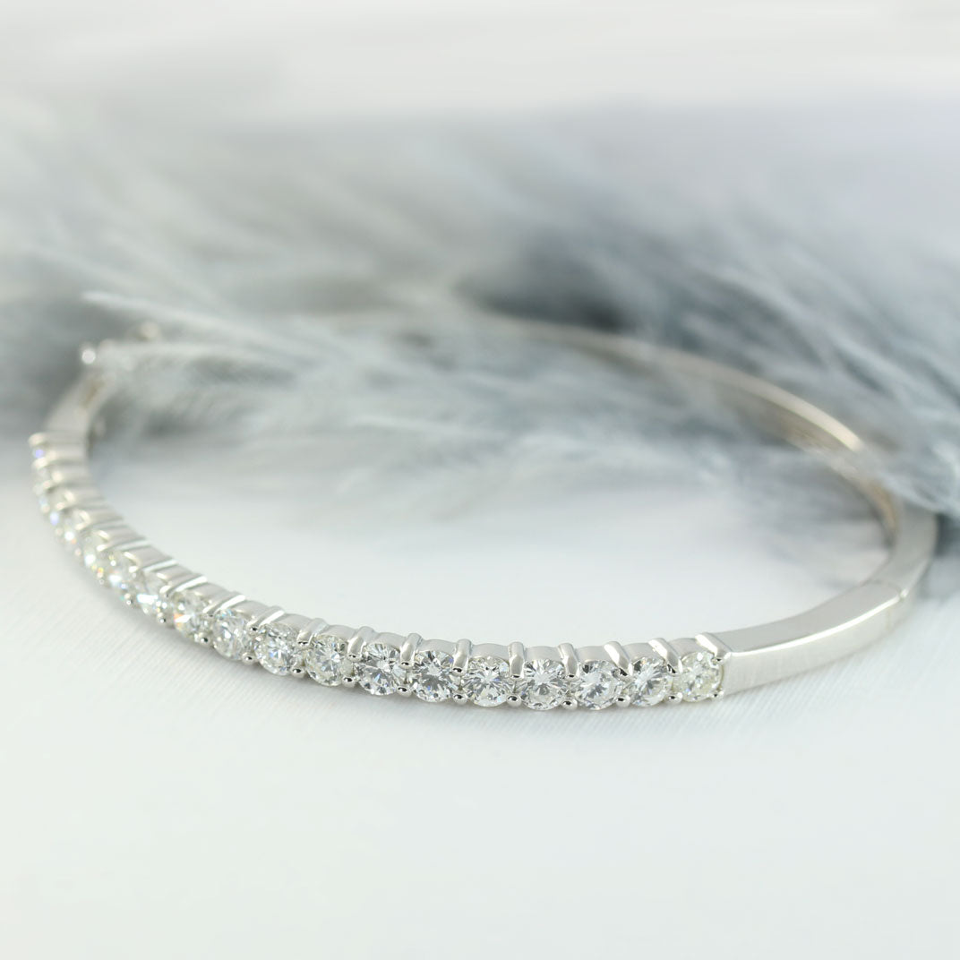 9ct White Gold Claw Set Diamond Bangle 3.16ct
