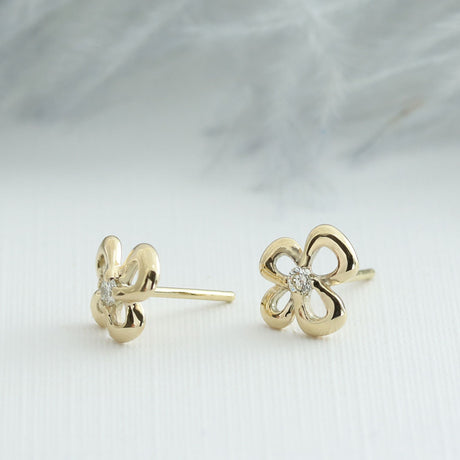 9ct Yellow Gold Flower Shape Diamond Stud