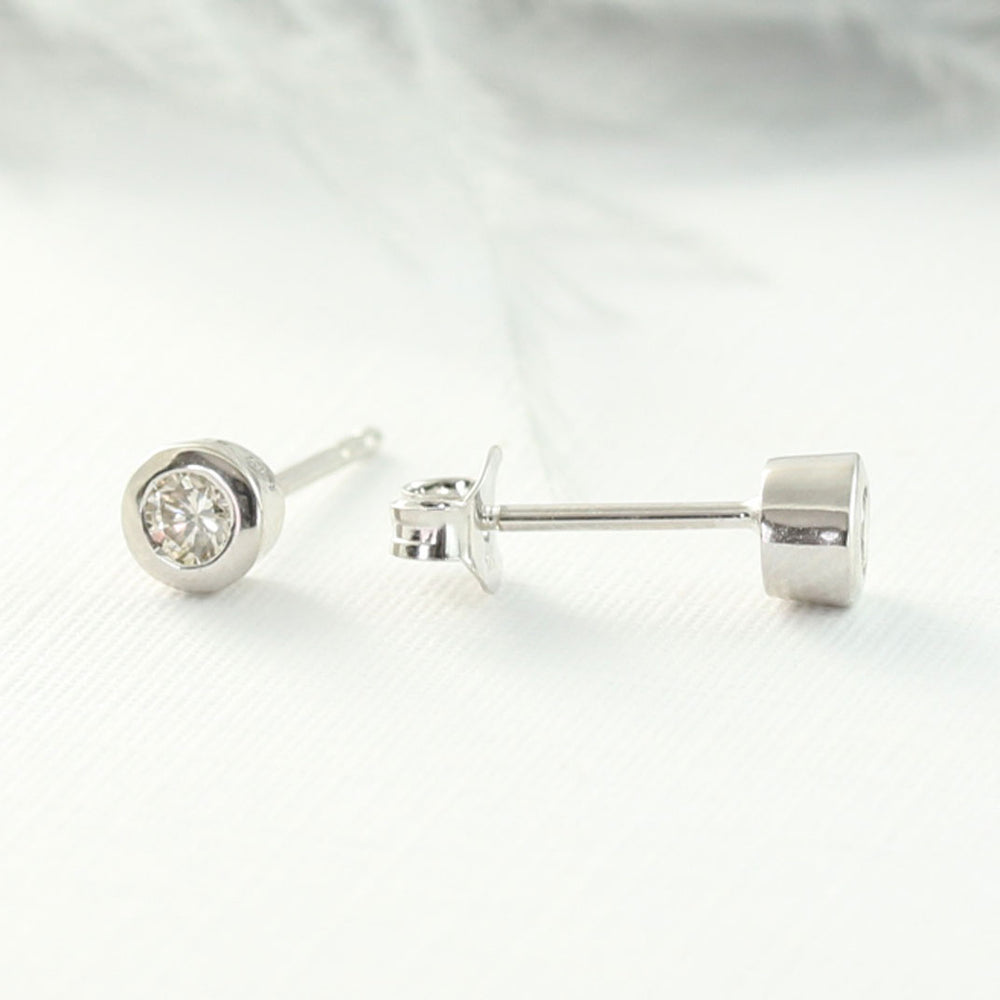 9ct Gold Diamond Stud Earrings 0.18ct