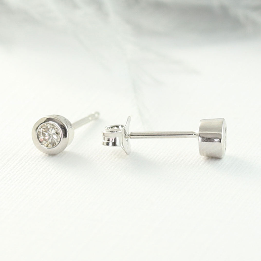 9ct Gold Diamond Stud Earrings 0.18ct