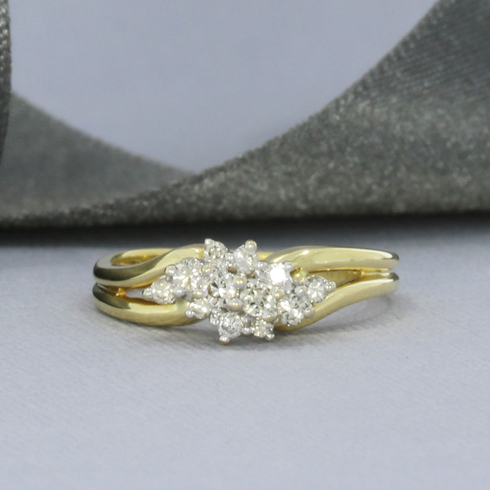 Pre Owned 18ct Yellow Gold Twist Set Diamond Cluster Ring .29ct