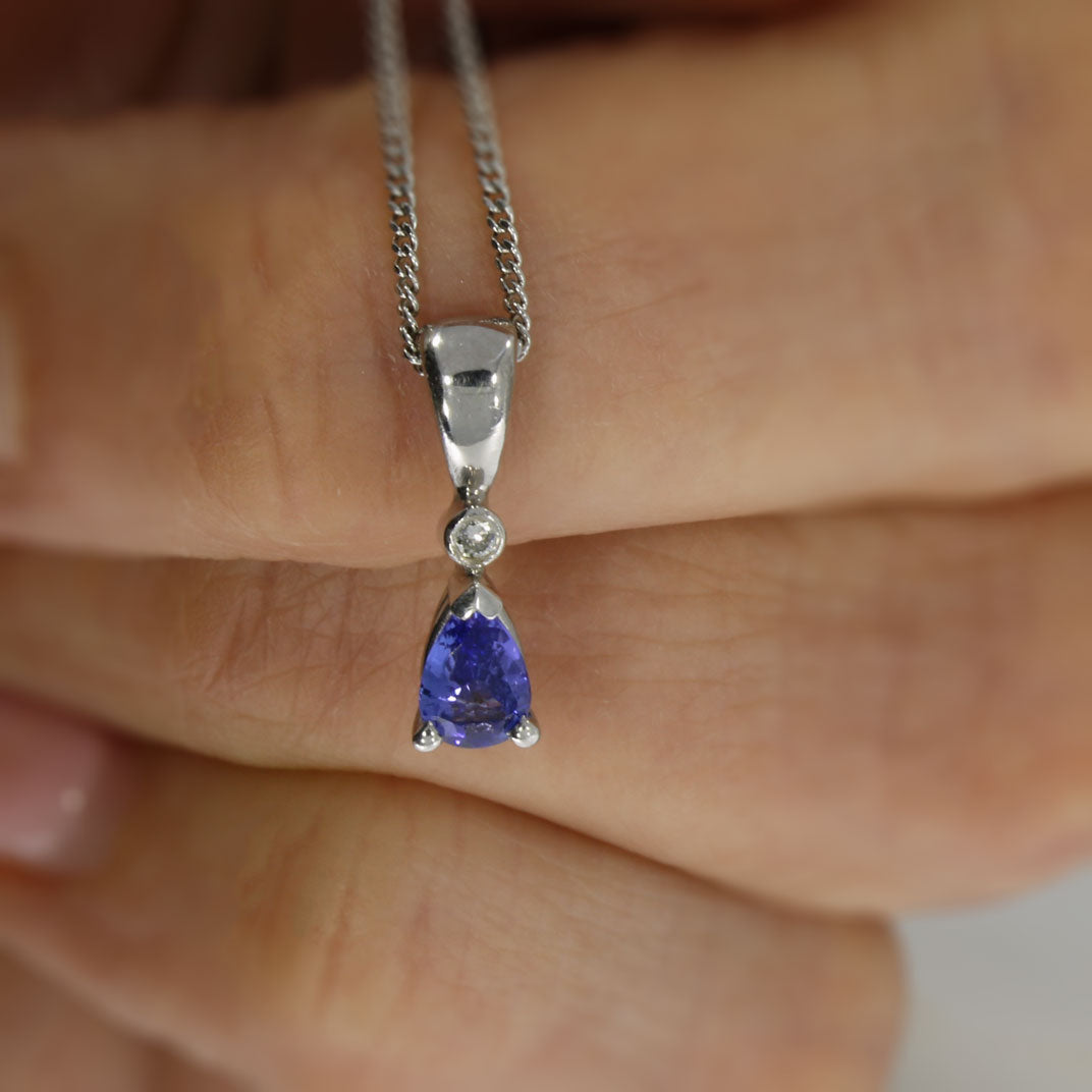 Pre Owned 18ct White Gold Tanzanite & Diamond Pendant & Chain