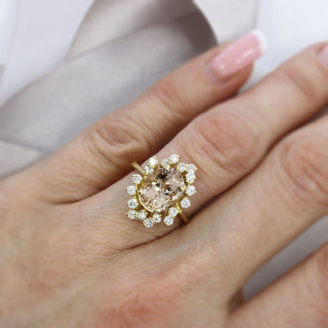 Pre Owned 18ct Yellow Gold Morganite Cluster Ring