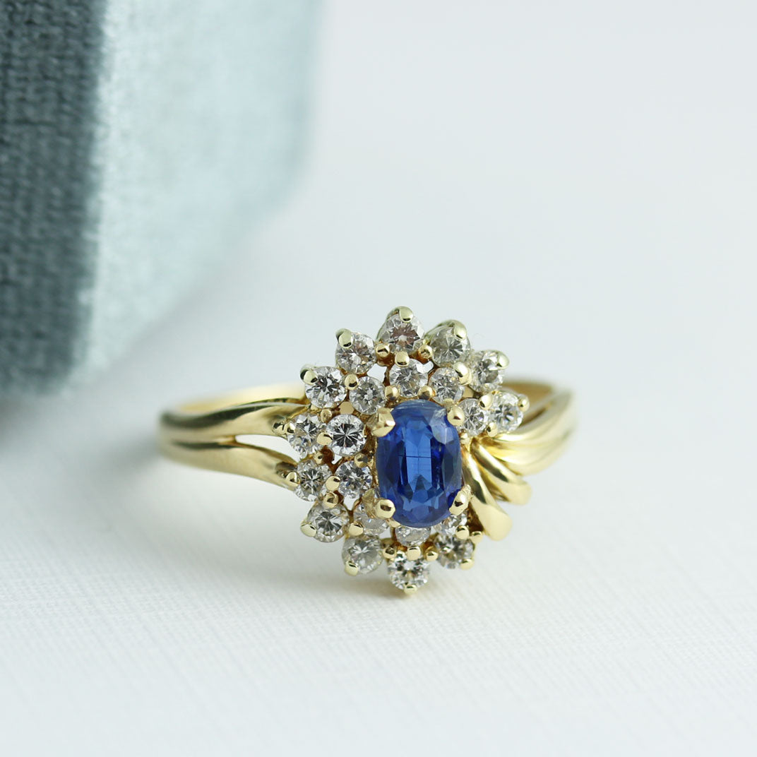 Pre Owned 18ct Yellow Gold Sapphire & Diamond Cluster Ring