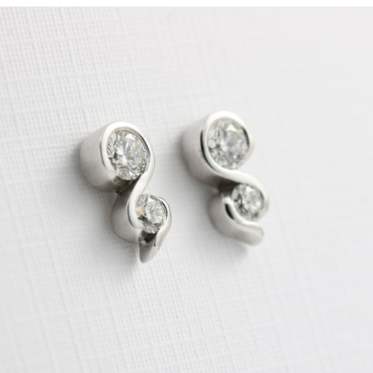 18ct Gold Double Diamond Stud Earrings 0.75ct