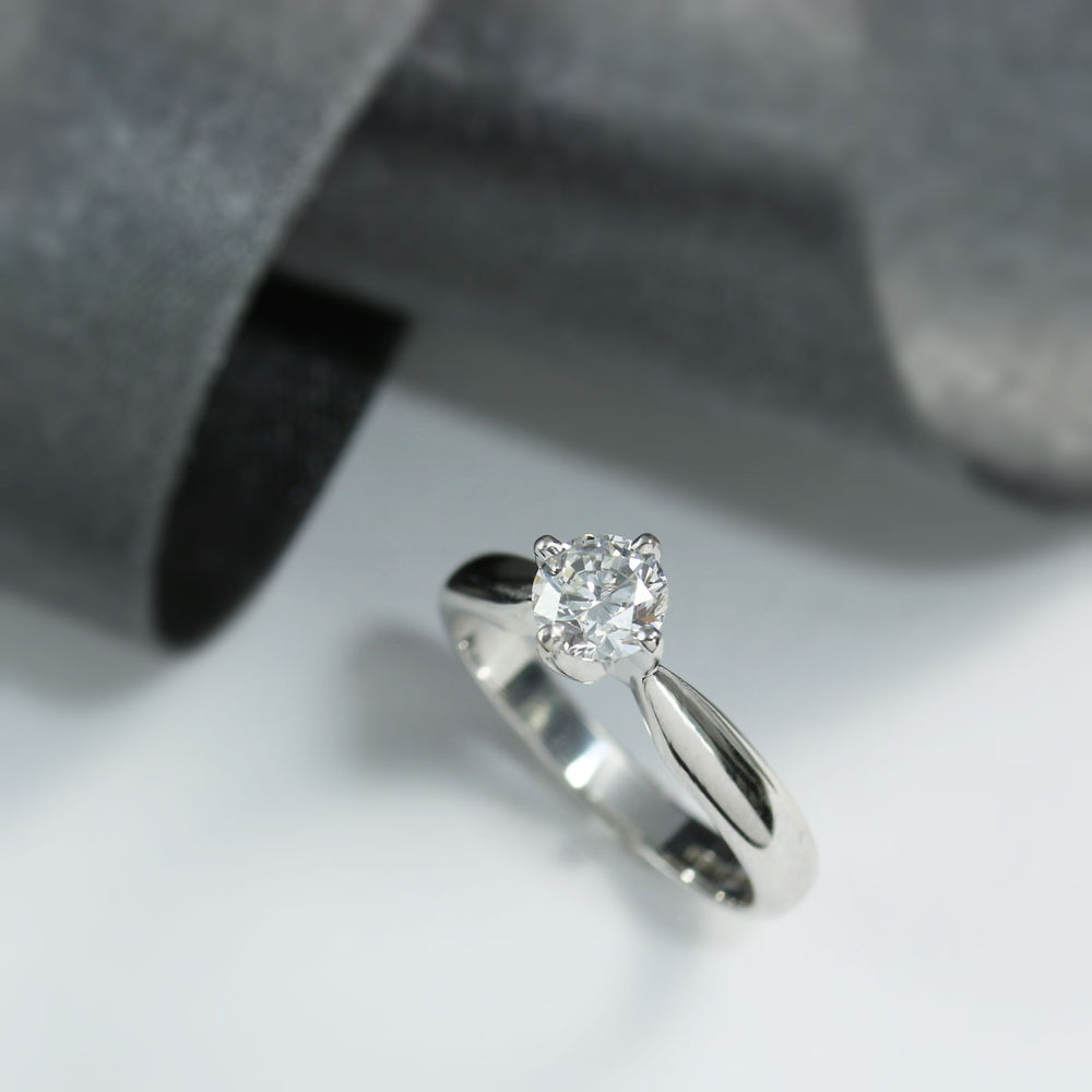 Pre Owned 18ct Gold GIA Certified Diamond Solitaire Ring 0.53ct F VS2