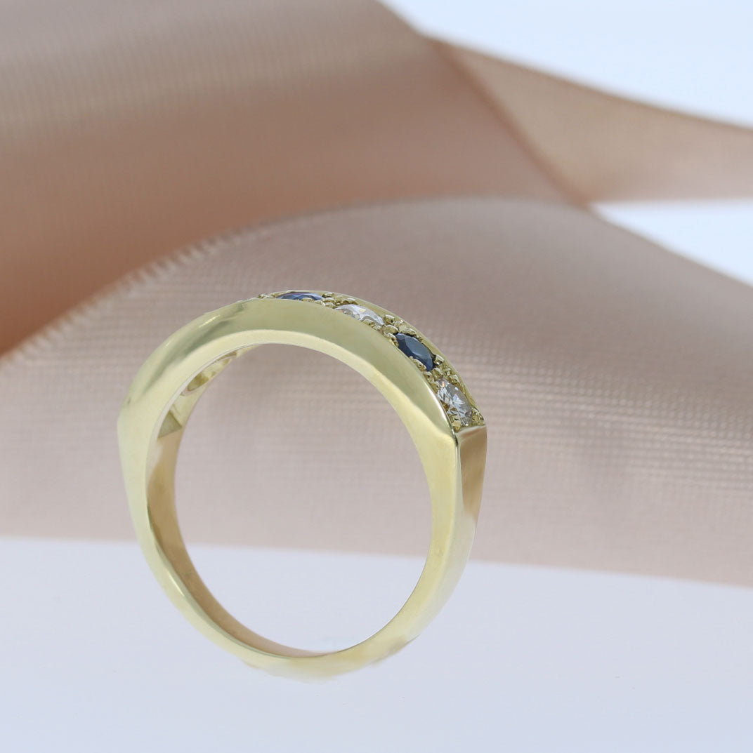 9ct Yellow Gold 7 Stone Sapphire & Diamond Ring