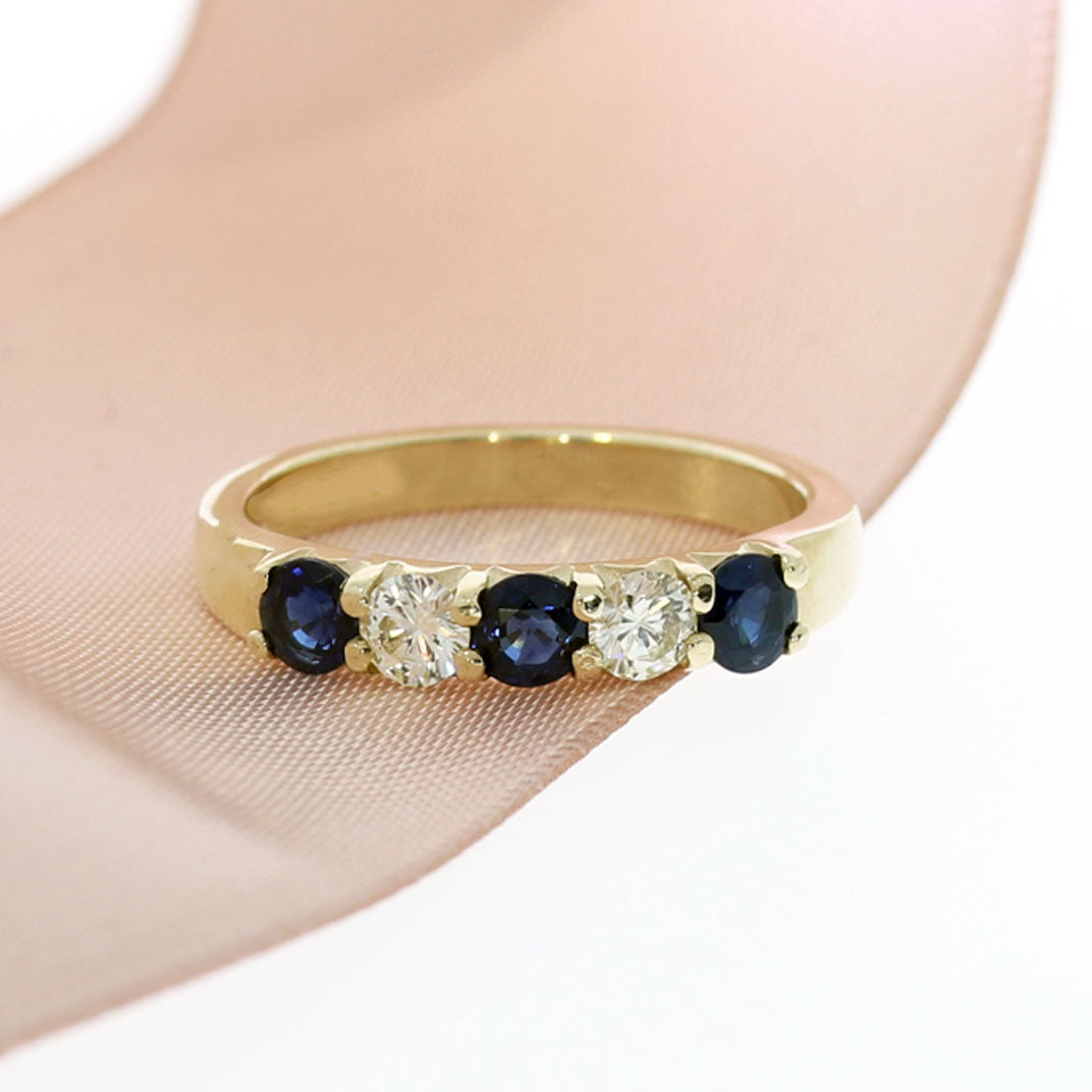 9ct Yellow gold sapphire and diamond 5 stone ring