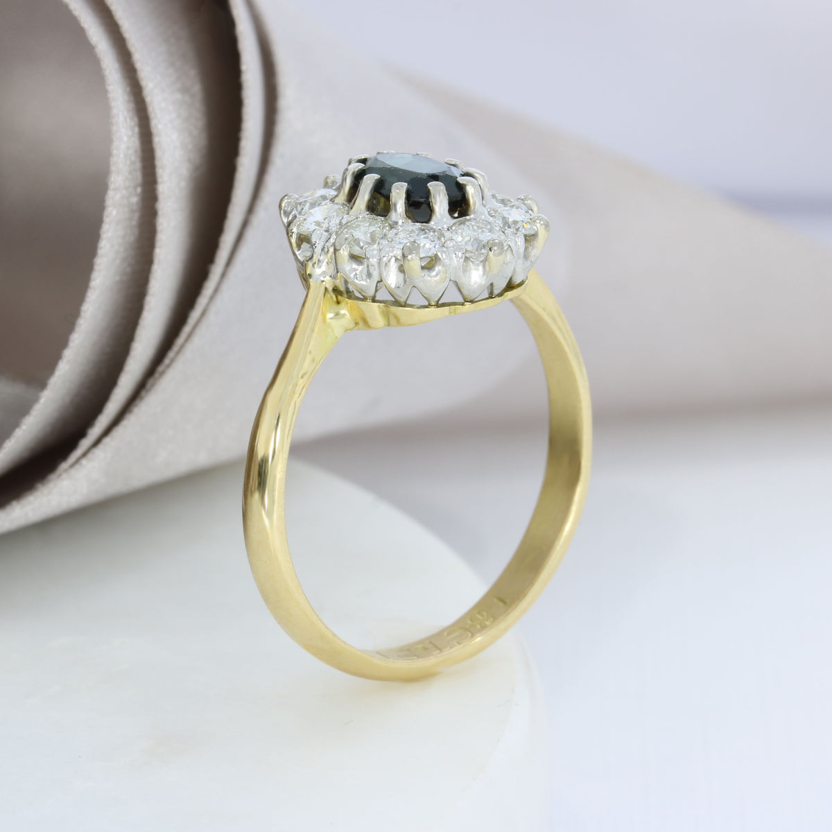Pre Owned 18ct Gold & Platinum Sapphire & Diamond Cluster Ring