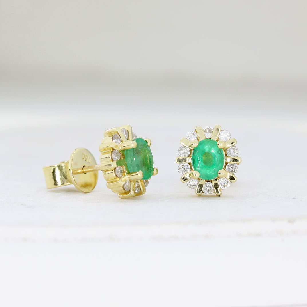 Pre Owned 18ct Yellow Gold Emerald & Diamond Cluster Stud Earrings