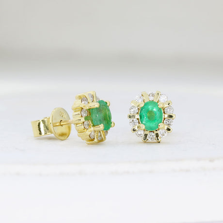 Pre Owned 18ct Yellow Gold Emerald & Diamond Cluster Stud Earrings