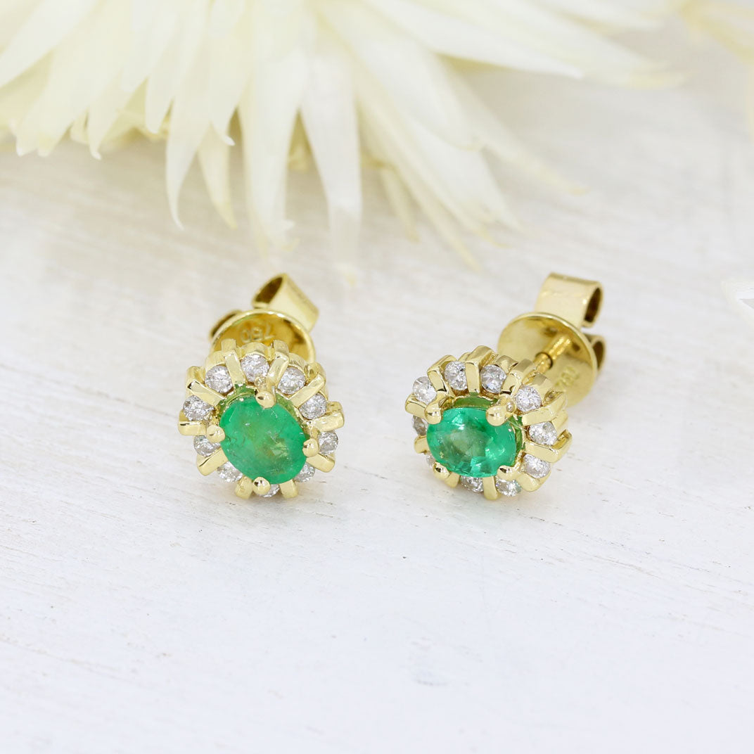 Pre Owned 18ct Yellow Gold Emerald & Diamond Cluster Stud Earrings