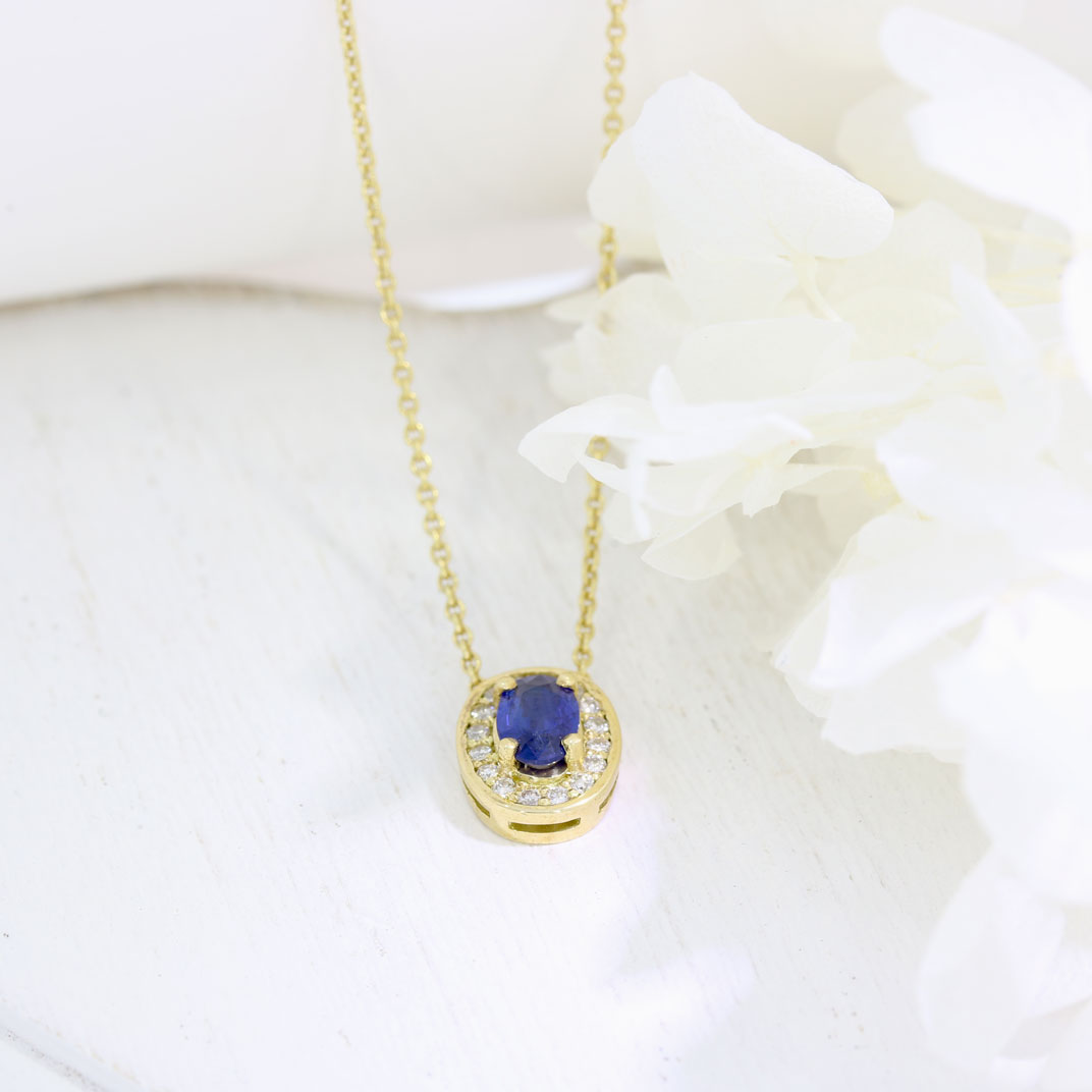 18ct Yellow Gold Oval Claw Set Sapphire Pendant with Pave Set Diamond Halo Pendent & Chain