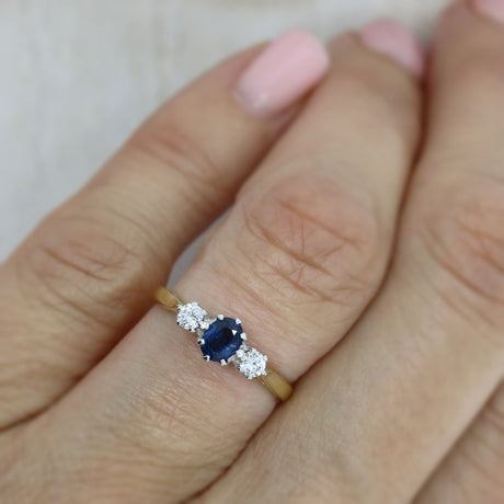 Pre Owned 18ct Gold Claw Set Sapphire & Diamond 3 Stone Ring