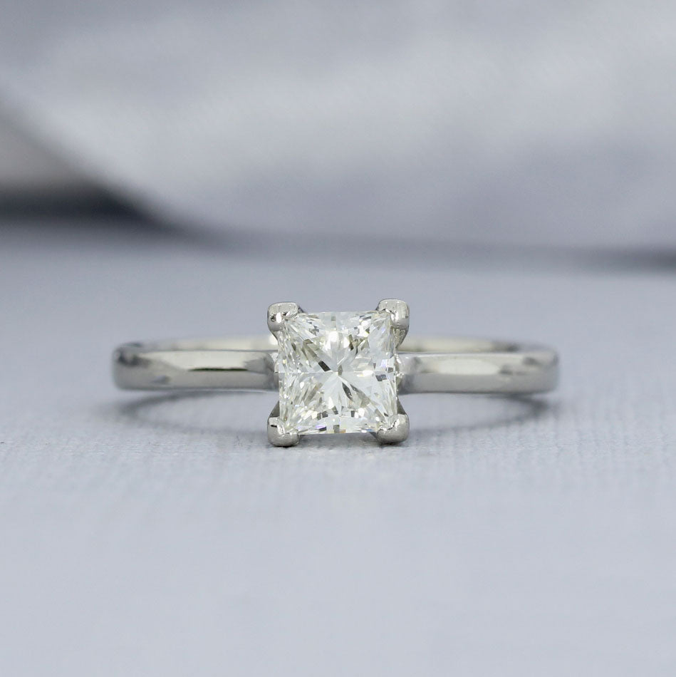 Pre Owned Platinum GIA Certified Princess Cut Diamond Solitaire Ring 0 ...