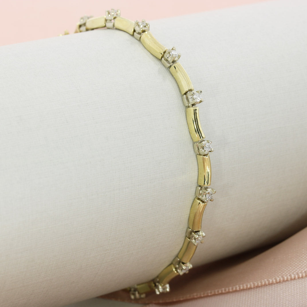 Pre Owned 14ct Yellow Gold Diamond Line Bracelet
