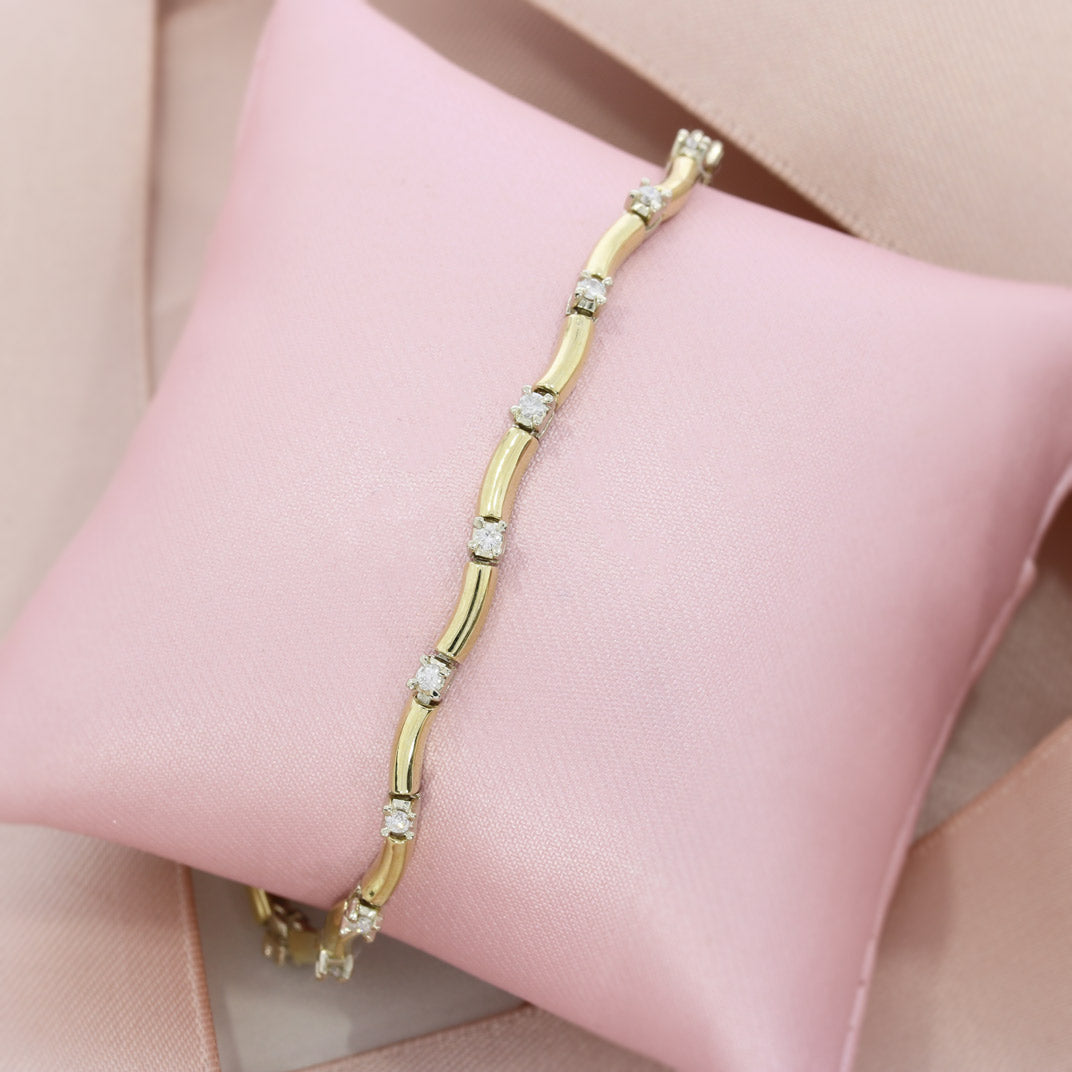Pre Owned 14ct Yellow Gold Diamond Line Bracelet