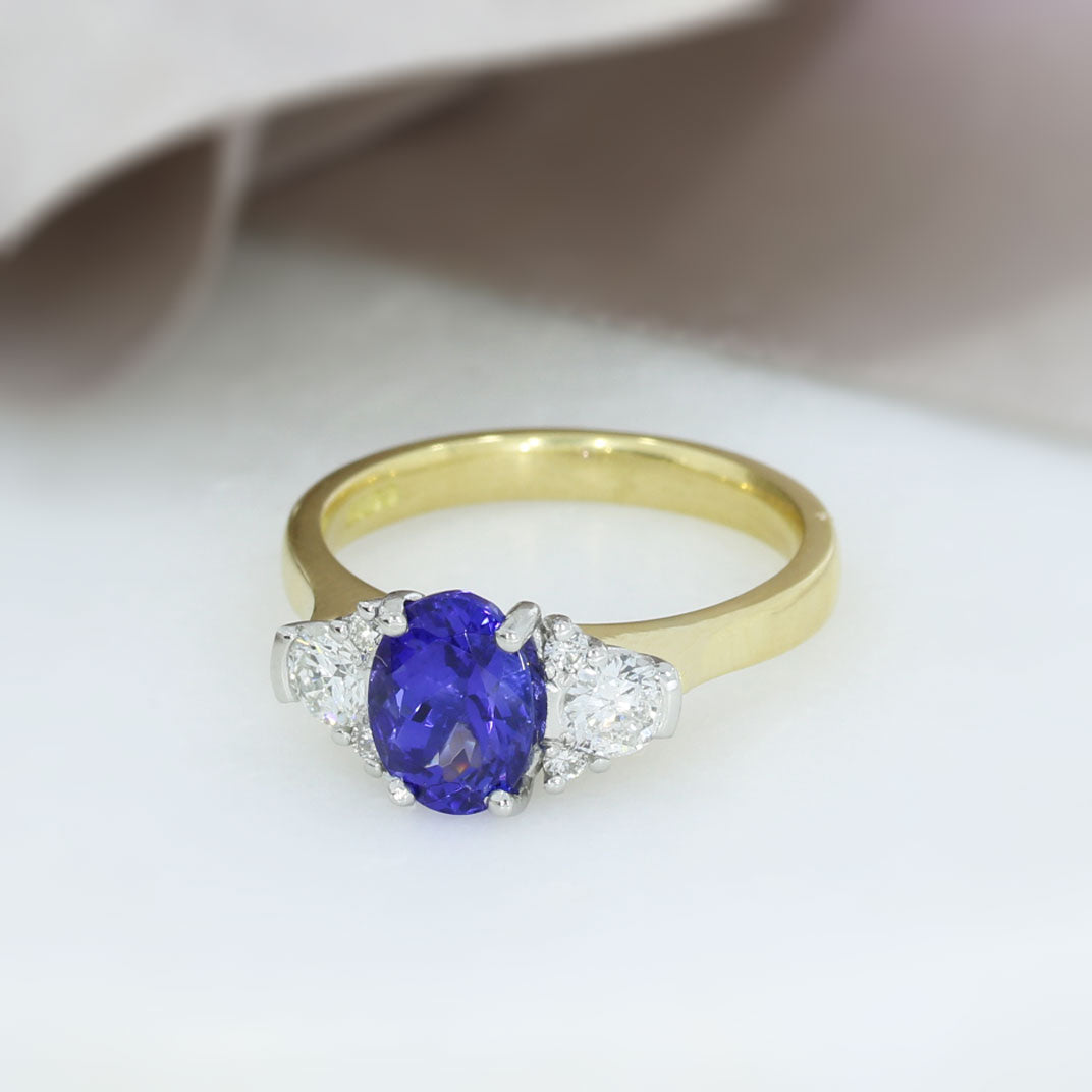 18ct Gold & Platinum Tanzanite & Diamond Ring