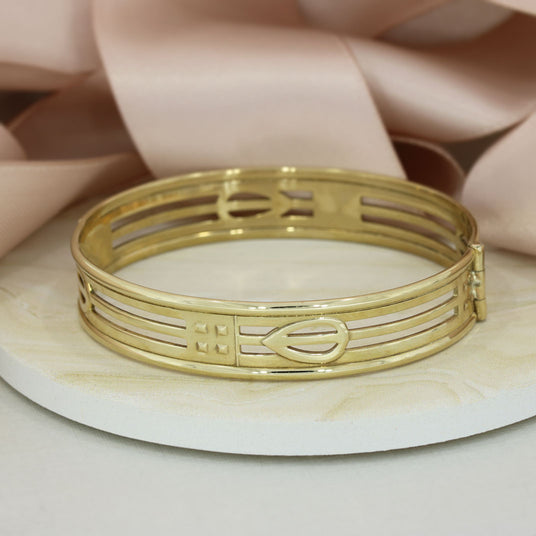 Pre Owned 9ct Yellow Gold Hinged Bangle with Cut Out Detail